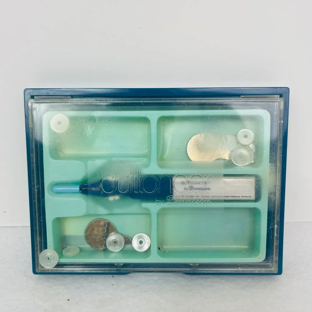Ronco Buttoneer Button Attacher Tool Blue Vintage As Seen On TV Fair Condition